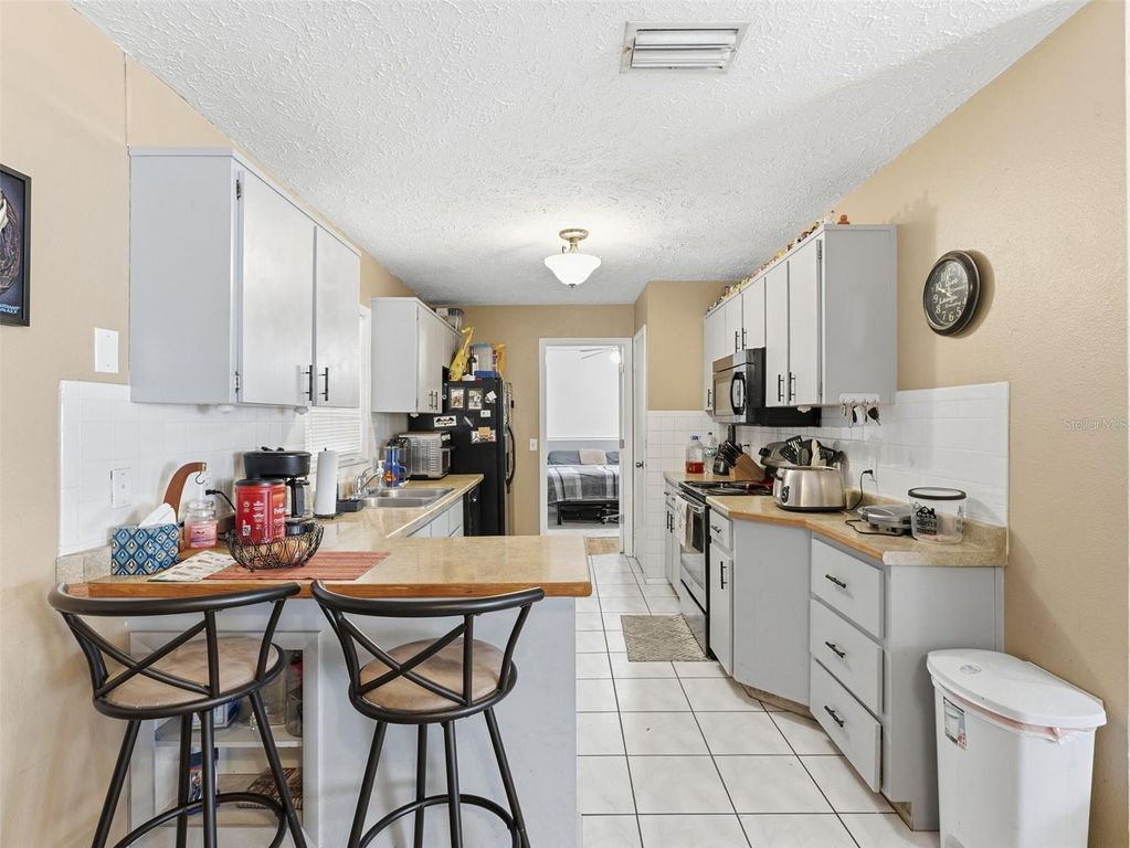 Image 5 of property listing at 3377 MONTANO AVENUE, Spring Hill, FL 34609