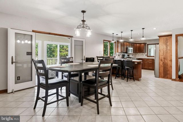 122 LILLIAN, Sicklerville, NJ 08081