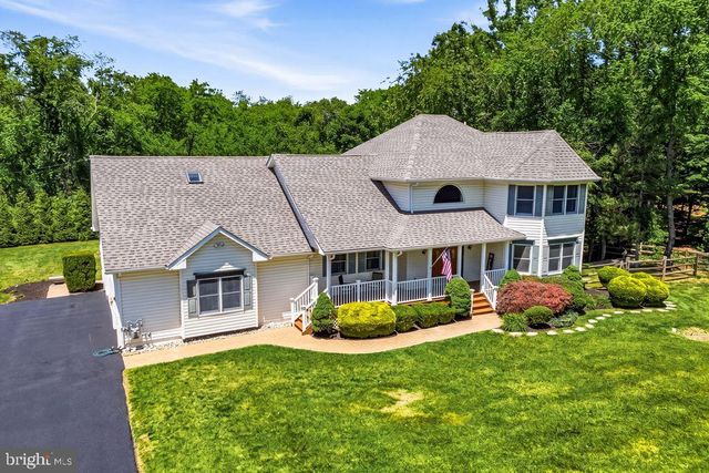 122 LILLIAN, Sicklerville, NJ 08081