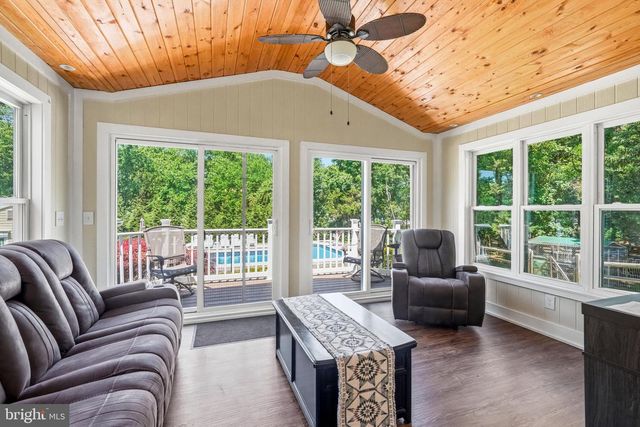 122 LILLIAN, Sicklerville, NJ 08081