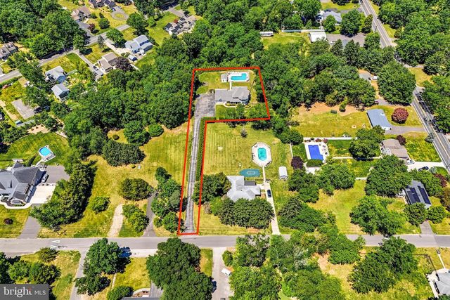 122 LILLIAN, Sicklerville, NJ 08081