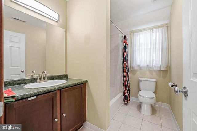 122 LILLIAN, Sicklerville, NJ 08081