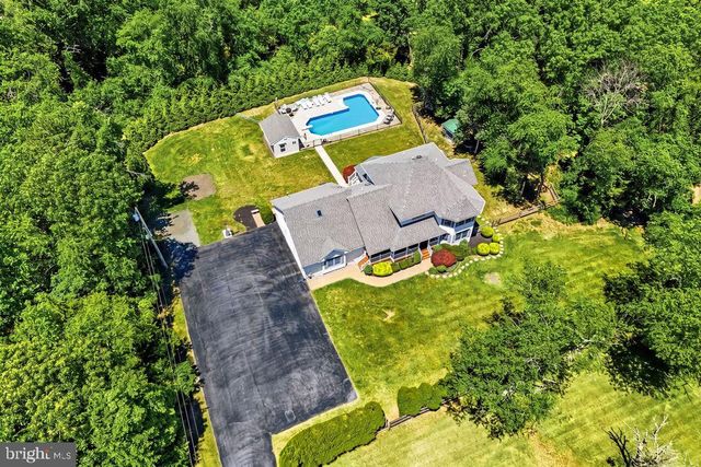 122 LILLIAN, Sicklerville, NJ 08081