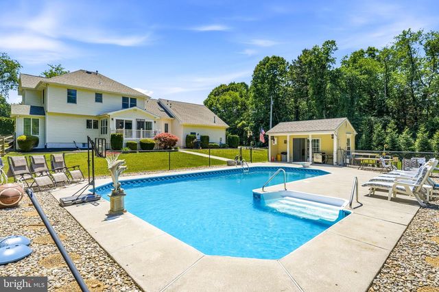 122 LILLIAN, Sicklerville, NJ 08081