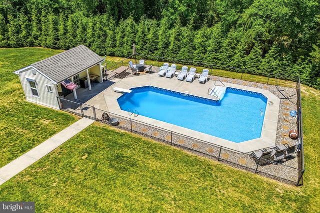 122 LILLIAN, Sicklerville, NJ 08081