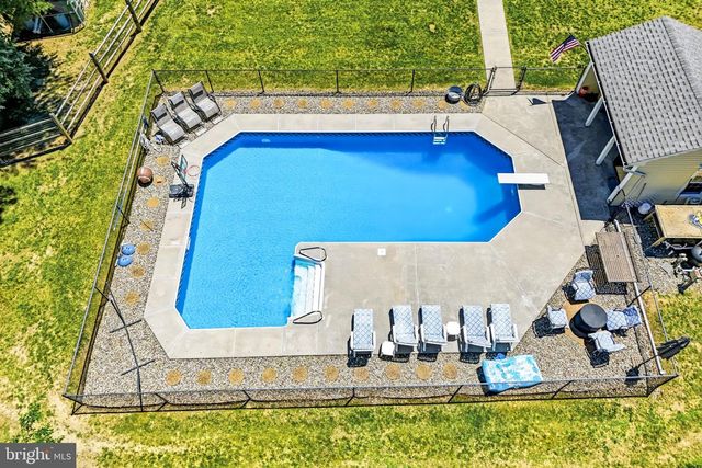 122 LILLIAN, Sicklerville, NJ 08081