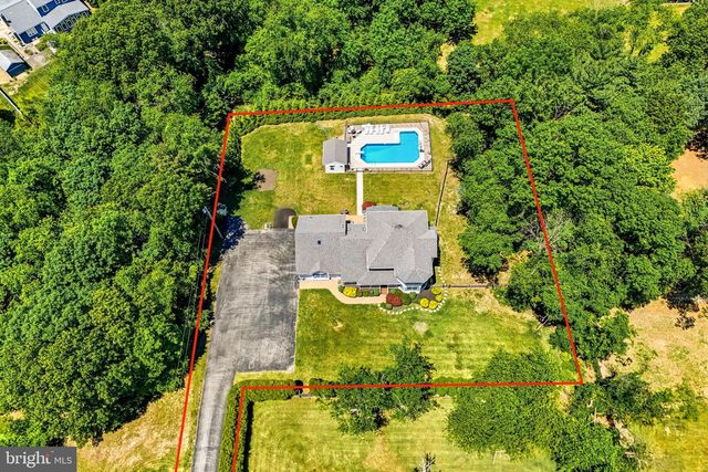 122 LILLIAN, Sicklerville, NJ 08081