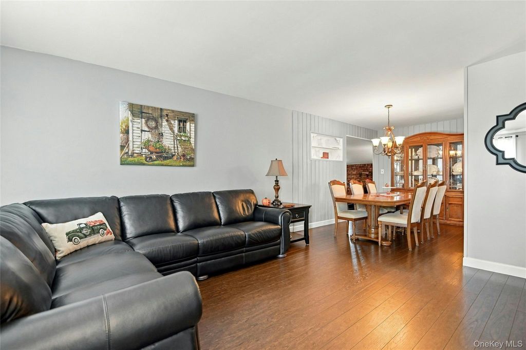 71 W 14th Street, Deer Park, NY 11729 — photo 4