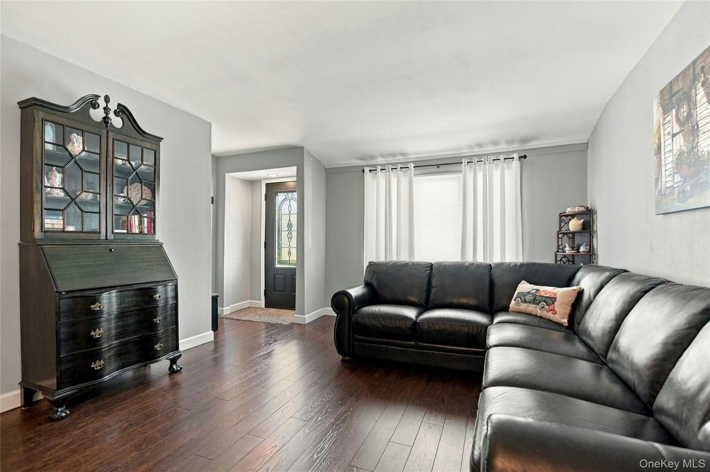 71 W 14th Street, Deer Park, NY 11729 — photo 5
