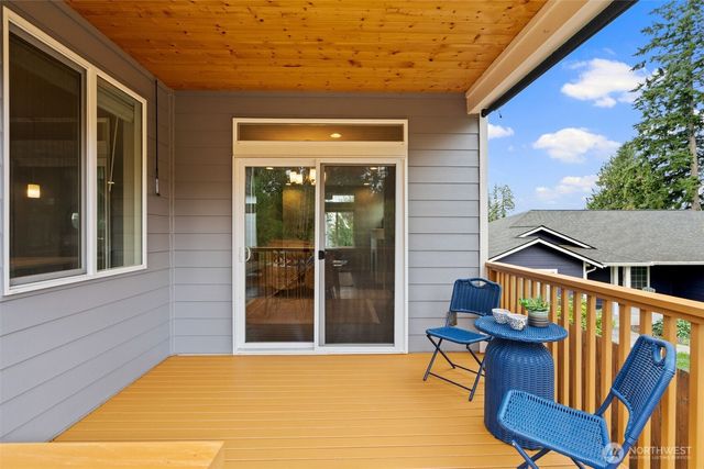 650 NW Gardenia Way, Bremerton, WA 98311