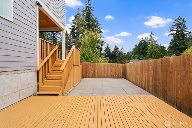 650 NW Gardenia Way, Bremerton, WA 98311