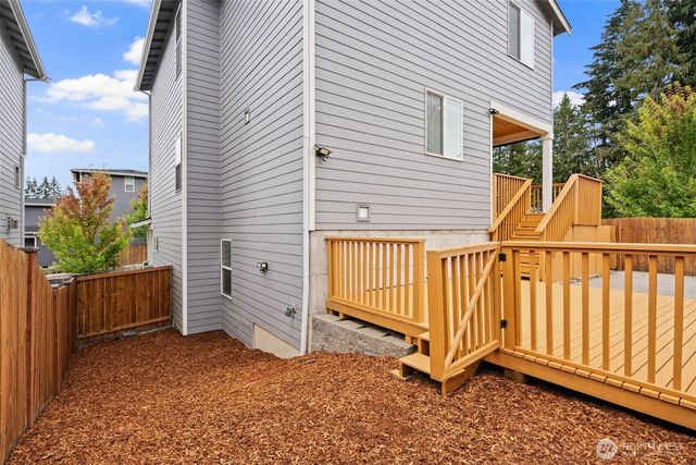 650 NW Gardenia Way, Bremerton, WA 98311