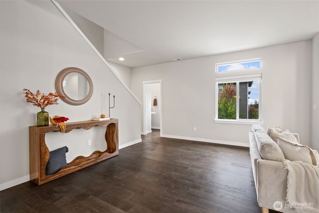 650 NW Gardenia Way, Bremerton, WA 98311