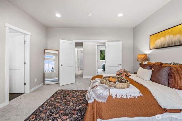 650 NW Gardenia Way, Bremerton, WA 98311