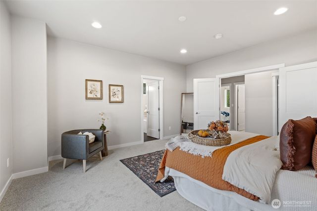 650 NW Gardenia Way, Bremerton, WA 98311
