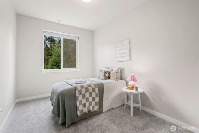 650 NW Gardenia Way, Bremerton, WA 98311