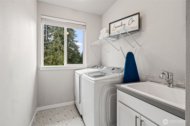 650 NW Gardenia Way, Bremerton, WA 98311
