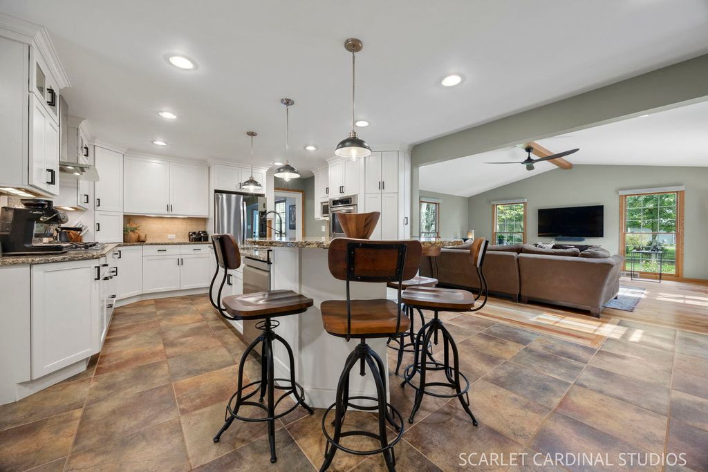 1608 Clyde Drive, Naperville, IL 60565 — photo 5