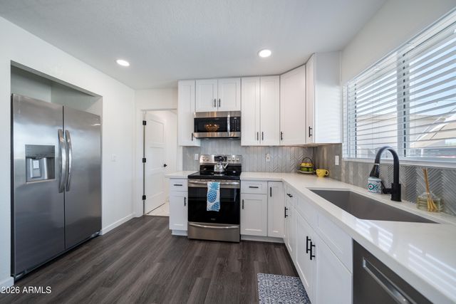 2132 E MONTE CRISTO Avenue, Phoenix, AZ 85022