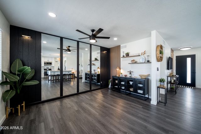 2132 E MONTE CRISTO Avenue, Phoenix, AZ 85022