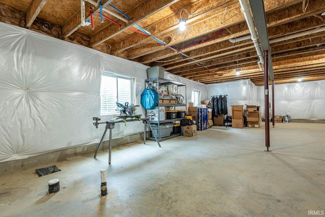 625 S Bobcat Bend, Bloomington, IN 47403