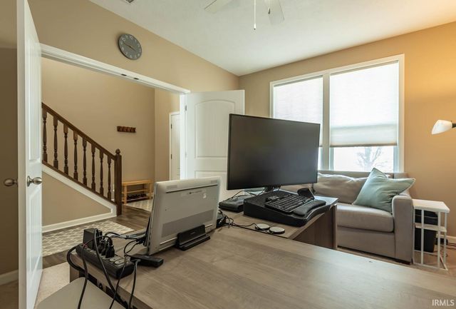 625 S Bobcat Bend, Bloomington, IN 47403