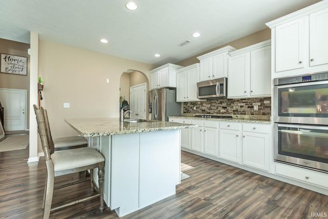 625 S Bobcat Bend, Bloomington, IN 47403