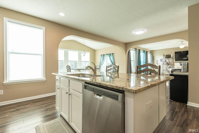 625 S Bobcat Bend, Bloomington, IN 47403