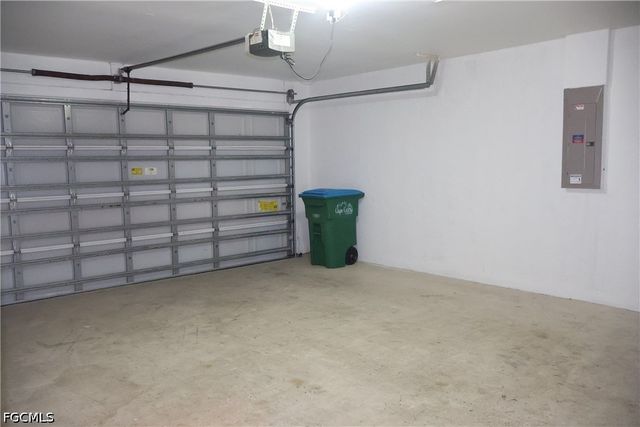 1632 SW 18th ST, Cape Coral, FL 33991