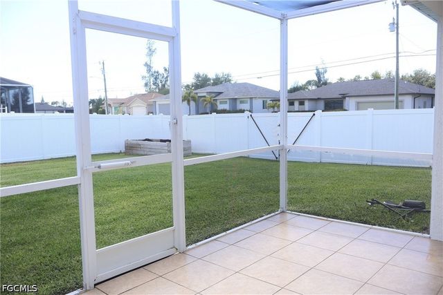 1632 SW 18th ST, Cape Coral, FL 33991