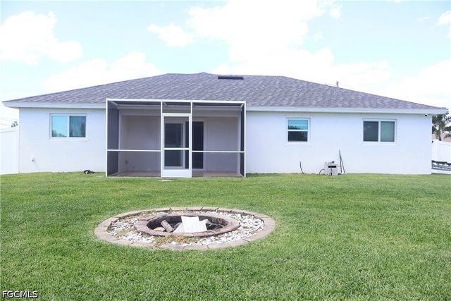 1632 SW 18th ST, Cape Coral, FL 33991