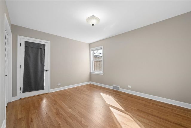 6539 N NEVA Avenue, Chicago, IL 60631