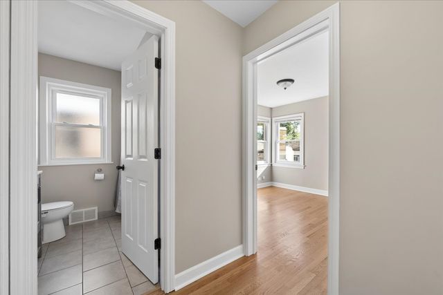 6539 N NEVA Avenue, Chicago, IL 60631