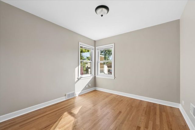 6539 N NEVA Avenue, Chicago, IL 60631