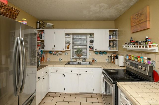 208 N 1st N Street, Donna, TX 78537