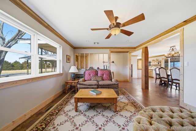 2251 S 4260 Road, Chelsea, OK 74016