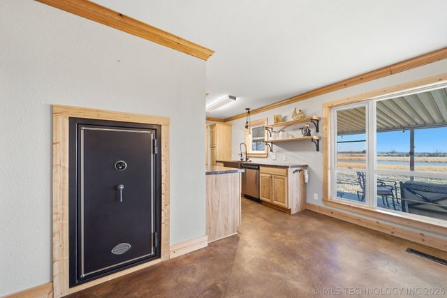 2251 S 4260 Road, Chelsea, OK 74016