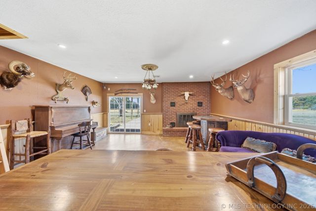 2251 S 4260 Road, Chelsea, OK 74016