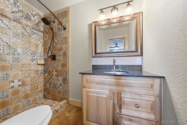 2251 S 4260 Road, Chelsea, OK 74016