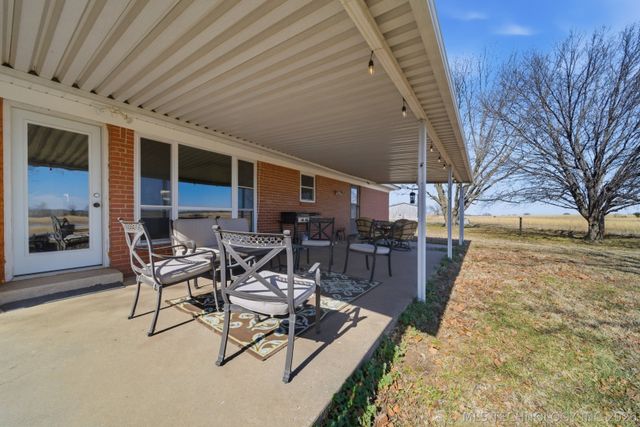 2251 S 4260 Road, Chelsea, OK 74016