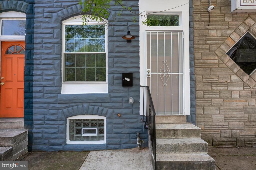 Image 41 of property listing at 2713 E FAYETTE ST, Baltimore, MD 21224