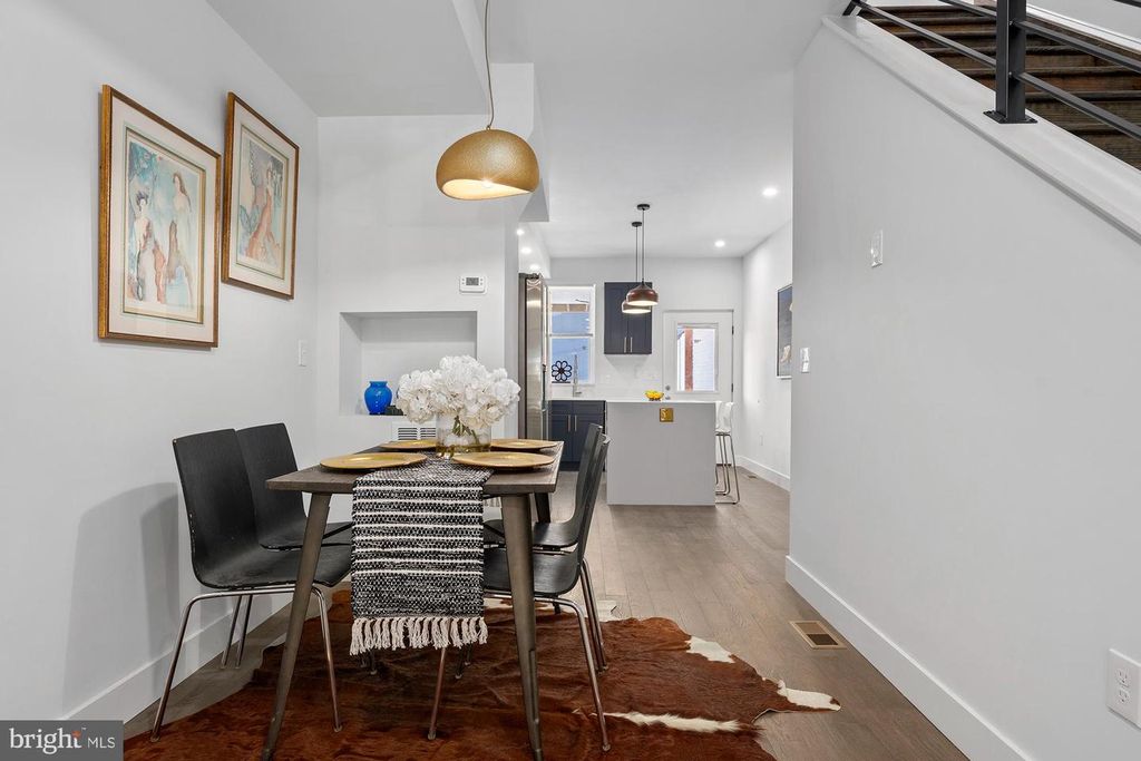 Image 8 of property listing at 2713 E FAYETTE ST, Baltimore, MD 21224