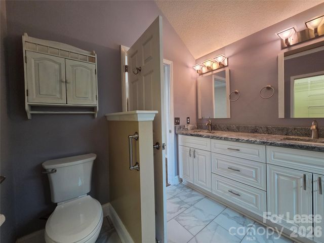 1319 Mistletoe Ridge Place NW, Concord, NC 28027