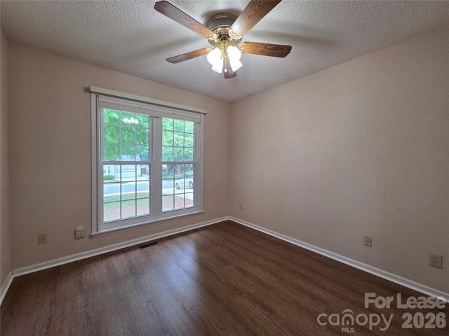 1319 Mistletoe Ridge Place NW, Concord, NC 28027