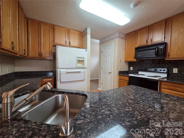 1319 Mistletoe Ridge Place NW, Concord, NC 28027