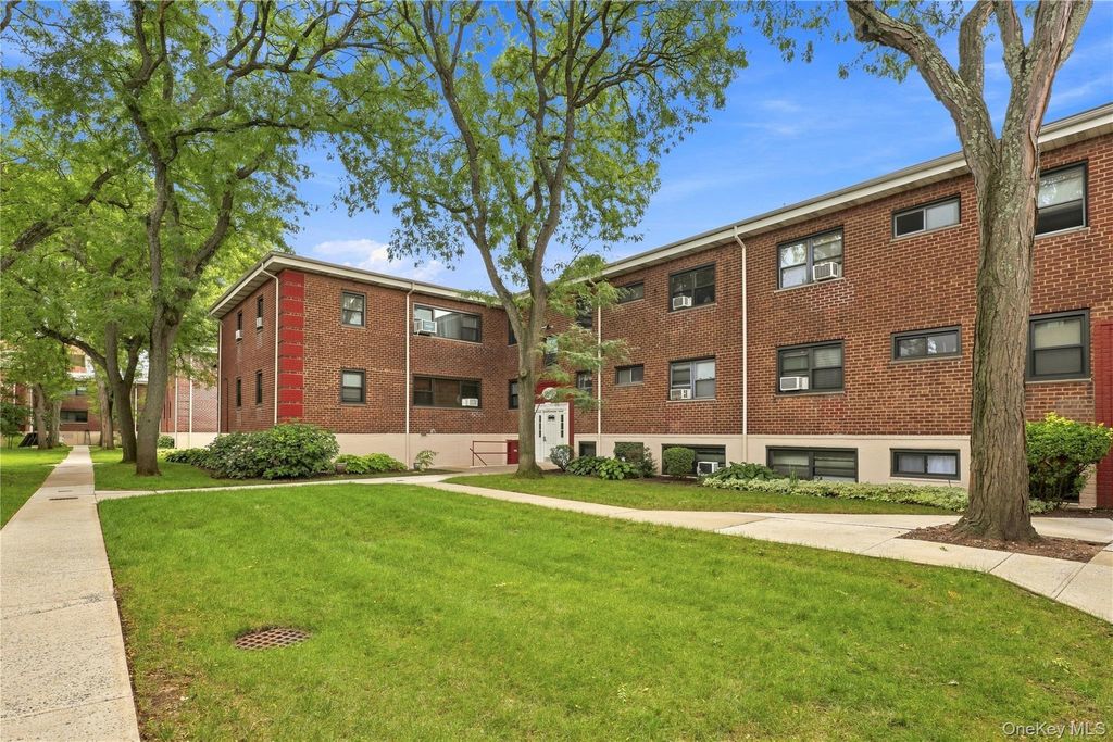 91 Tulip Avenue AD2, Floral Park, NY 11001 — photo 2