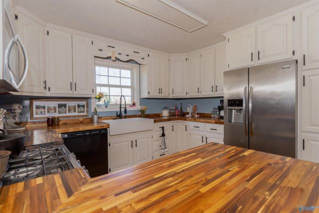 3220 County Road 356, Grove Oak, AL 35975