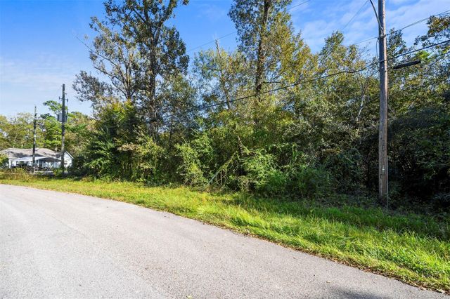 1407 Black Bear Drive, Crosby, TX 77532