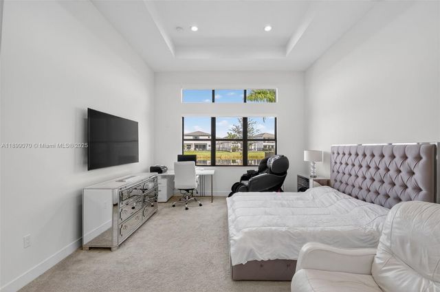 8317 Essex Country Club Dr, Boca Raton, FL 33434