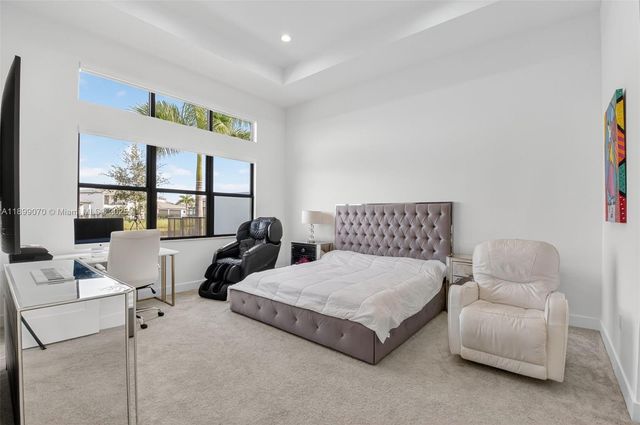 8317 Essex Country Club Dr, Boca Raton, FL 33434